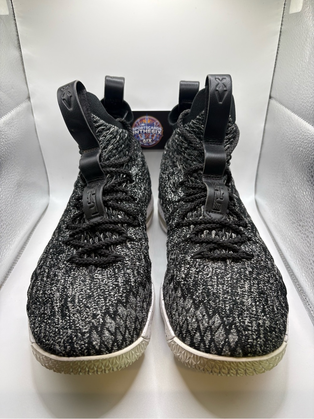 Nike LeBron 15 XV Ashes Black White Oreo Basketball Shoes Men’s Size 8.5
